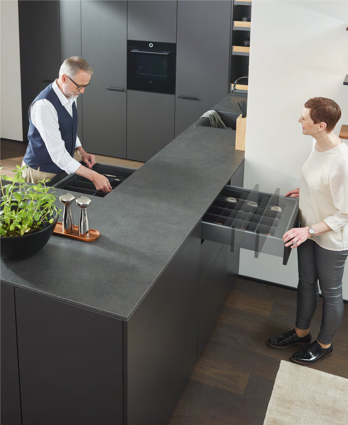 Hafele Riverso Two-Way Drawer Slide