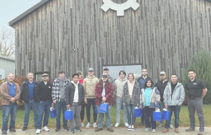 Fox Valley Tech students tour Convept Works