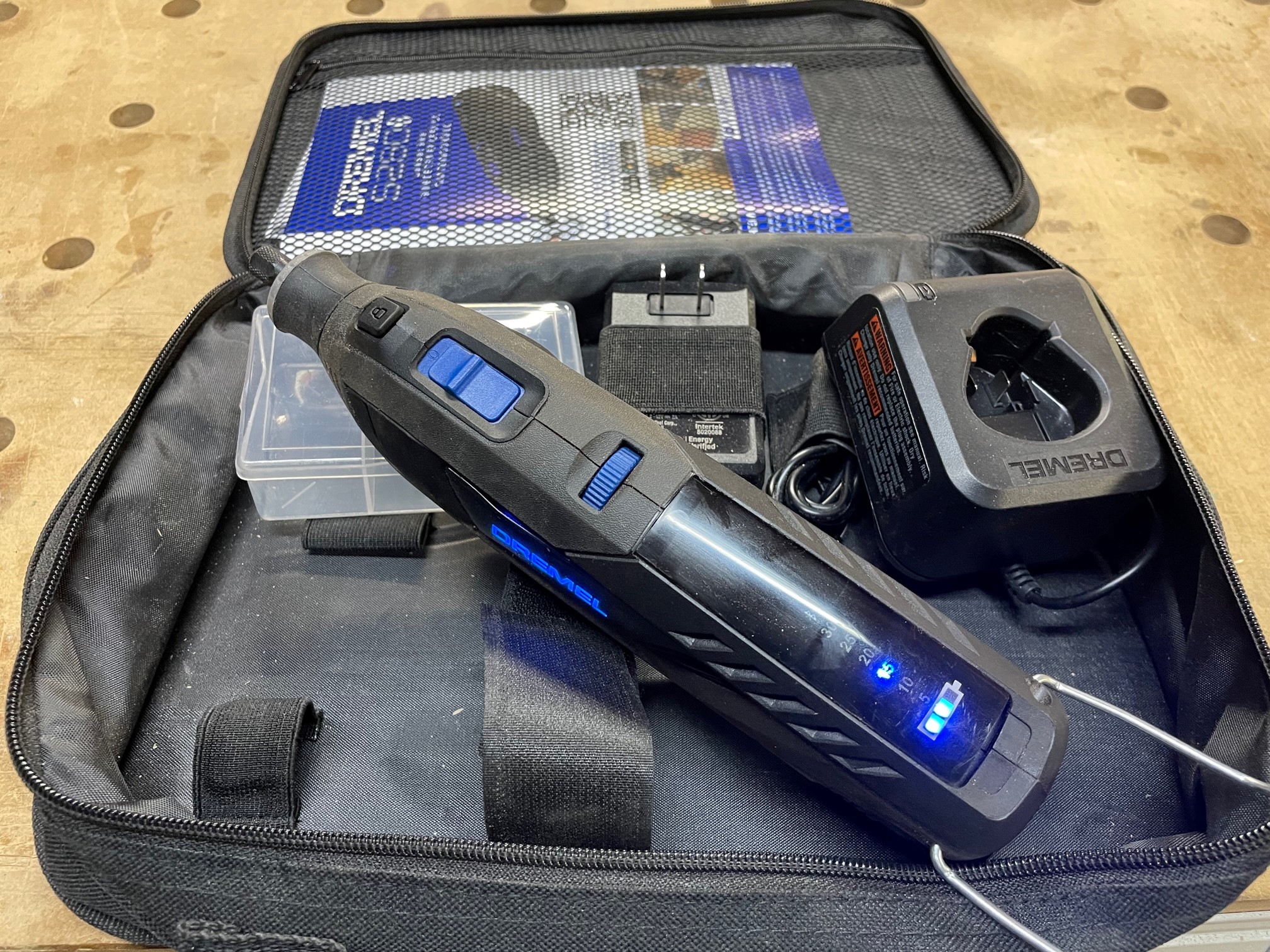 Dremel 8260 cordless moto-tool