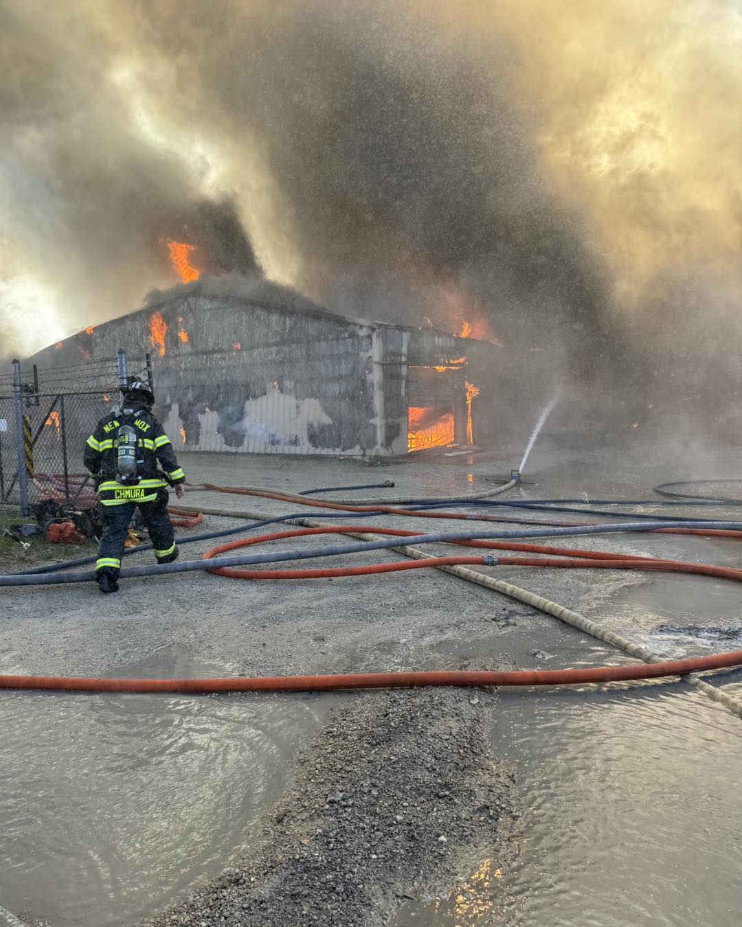 Fire destroys large Chicago-area cabinet manufacturer