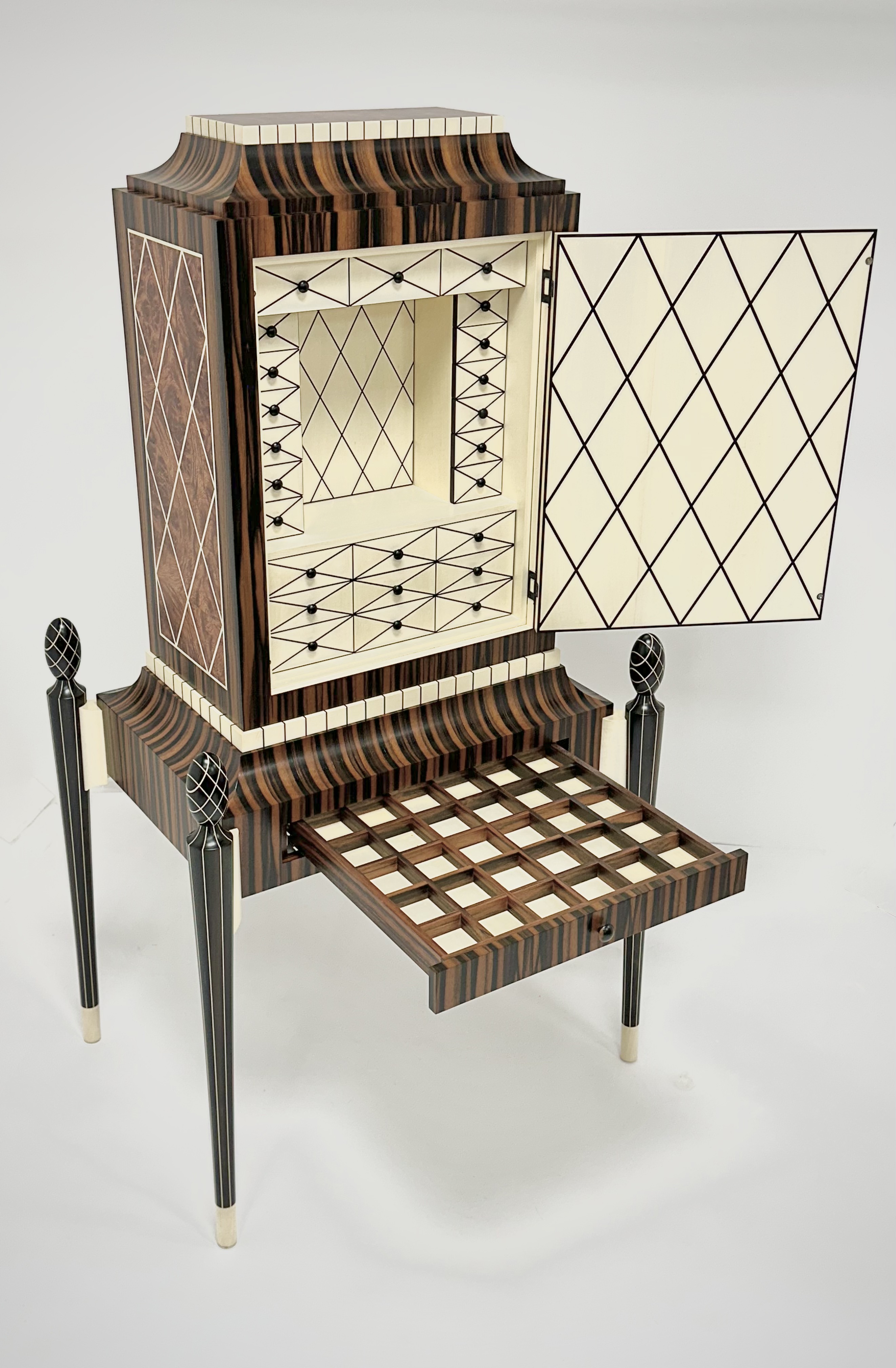 Art Deco jewelry cabinet is veneer tour de force | Woodworking Network