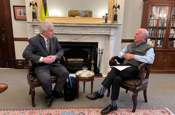 John Schultz talks with Sen. Peter Welch