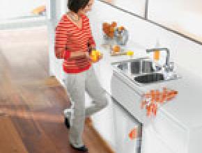 145_Blum_drawer-slide.jpg