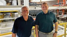 Wayne Gordon (left) - Chris Tutuska (right)