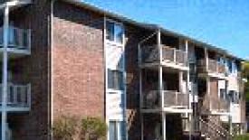 Apartmenthouse145.jpg