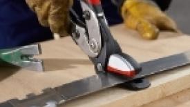 Bessey-Tool-Ligna-2013-Erdi-Safety-Strap-Cutter-145.jpg