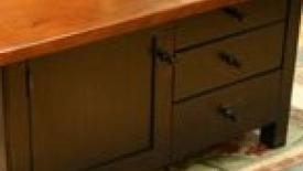 Bucks County Furniture maker liquidates woodworking equipment