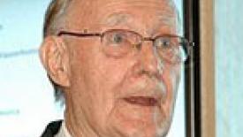 IKEA Founder Ingvar Kamprad Steps Down; Son Assumes Chairman Role