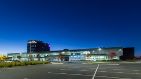 centre-cogeco-exterior-nite.png