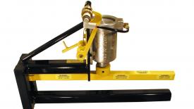 charles-g.g.-schmidt_larrys-clamp.jpg