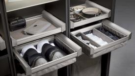 engage_closet_system_4.jpg