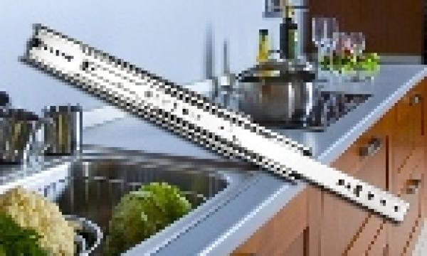 Accuride-7900-series-drawer-slides-thumb.jpg