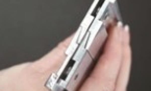 Brooklyn-Hardware-Pane-Clip-classic-panel-clip-thumb.jpg