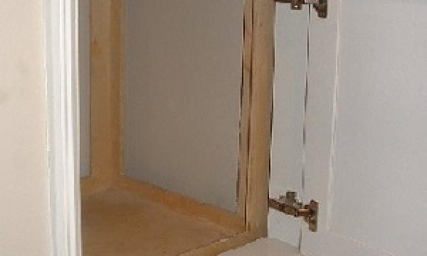 Butler-Mobility-Products-customized-dumbwaiters-thumb.jpg