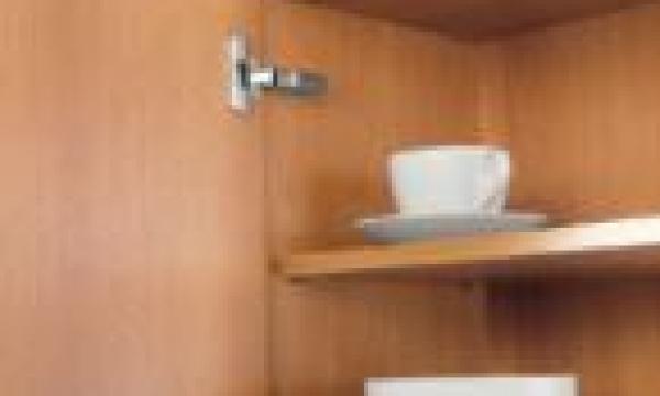 Salice-side-to-side-hinge-145.JPG