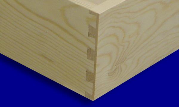 Drawer Connection dovetail drawers.jpg