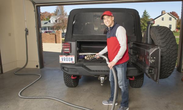 h-p-vroom-vacuum.jpg