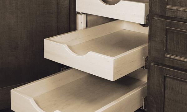 keystone-pullout-shelves.jpg