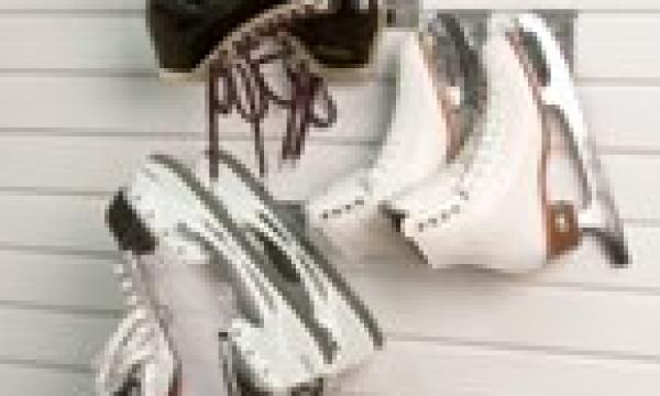 storeWALL-skates-on-straight-single-hooks145.jpg