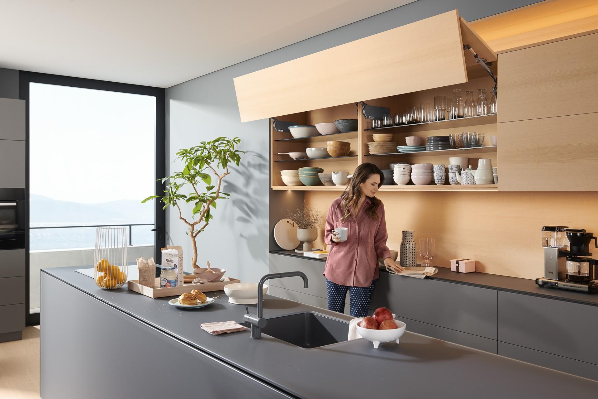 Blum Aventos lift