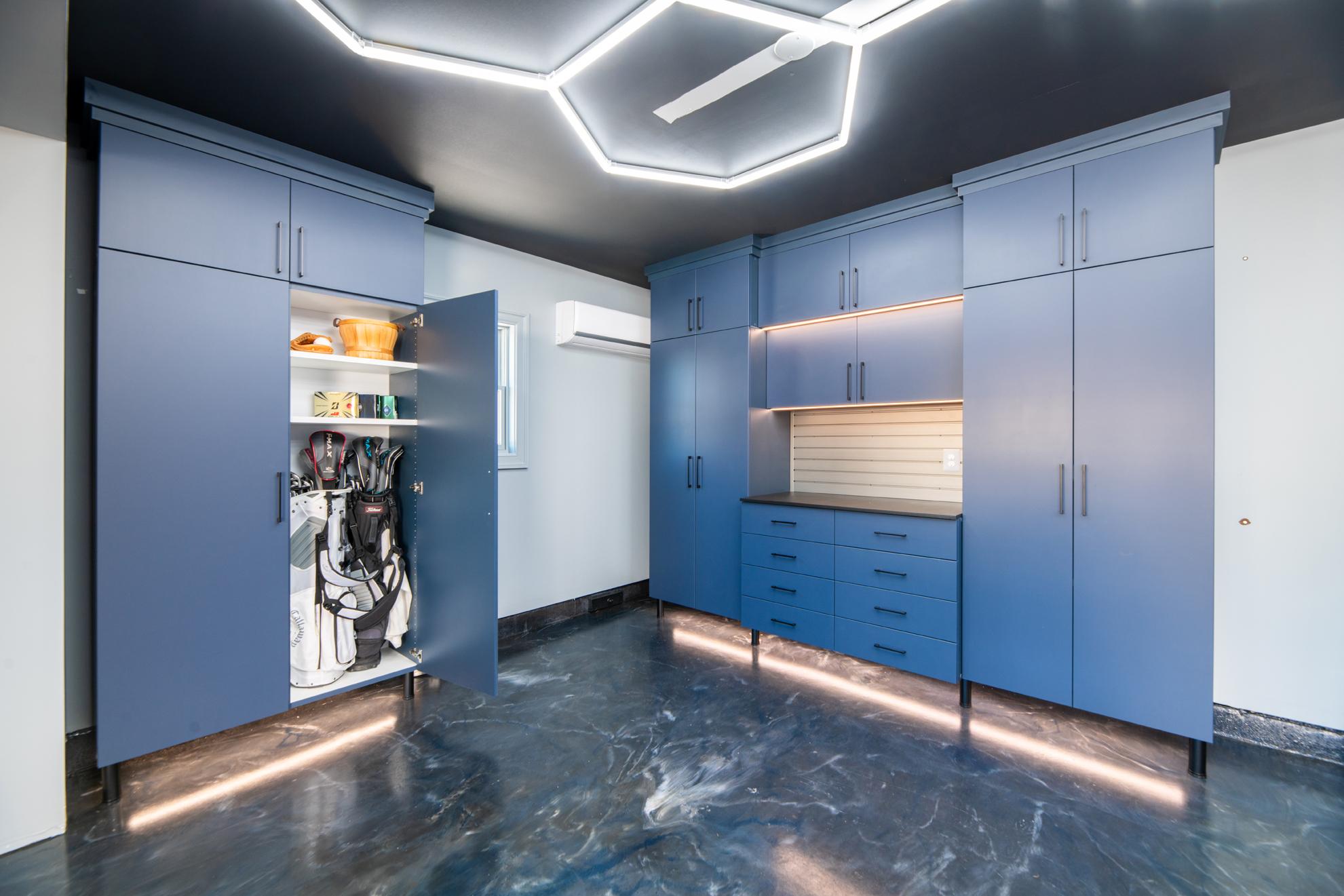 Modern garage makeover | Woodworking Network, image size:1981x1321