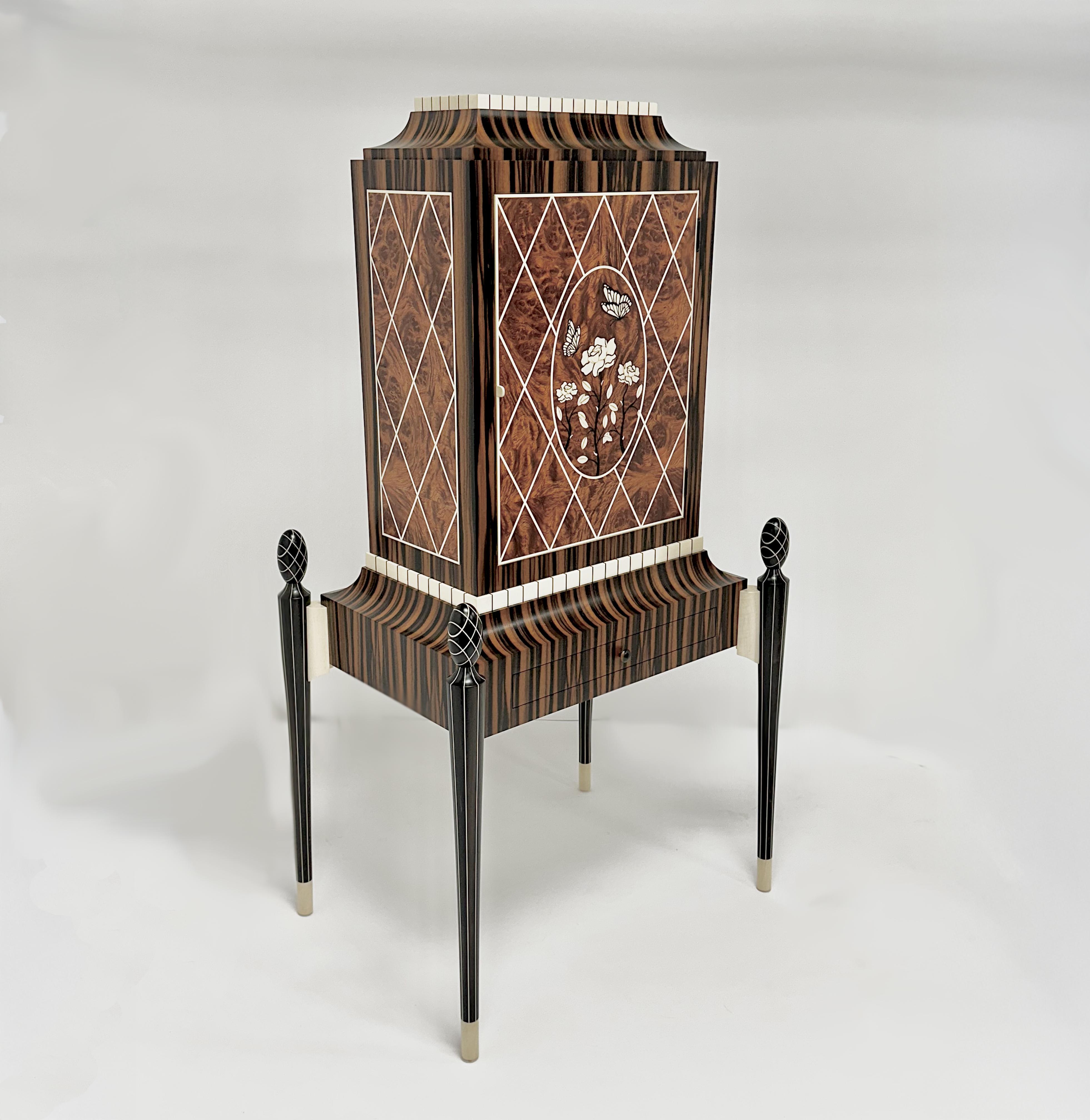 アート・デザイン・音楽 DRESNER MOBEL des 18.Jahrhunderts アート・デザイン・音楽 DRESNER MOBEL des 18.Jahrhunderts アート