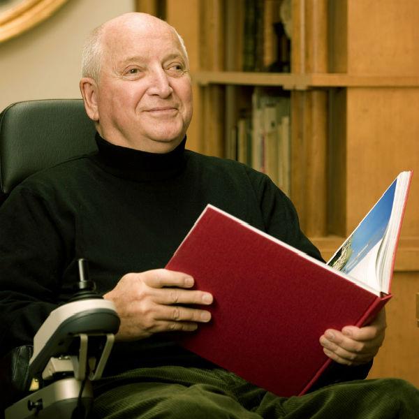 MichaelGraves600.jpg