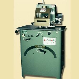 Mikron-M652R-Moulder-with-router-300.jpg