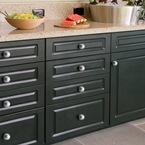 Richelieu-Outdoor-Solutions-black-cabinetry-145.jpg