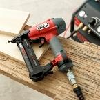 Senco-SLS150Mg-18-Gauge-Crown-Stapler-145.jpg