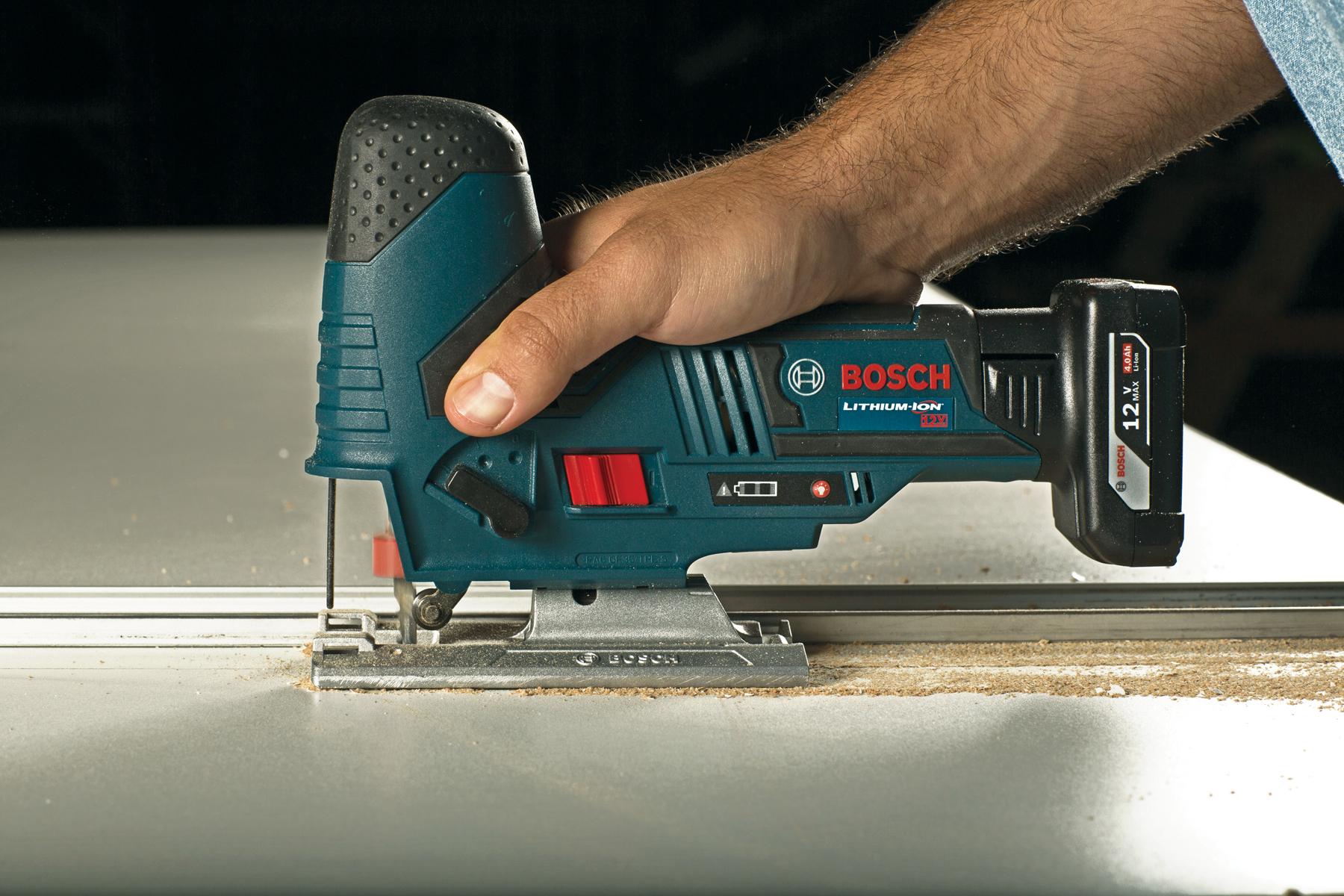 Bosch_JS120_Cutting.jpg Bosch_JS120_Cutting.jpg