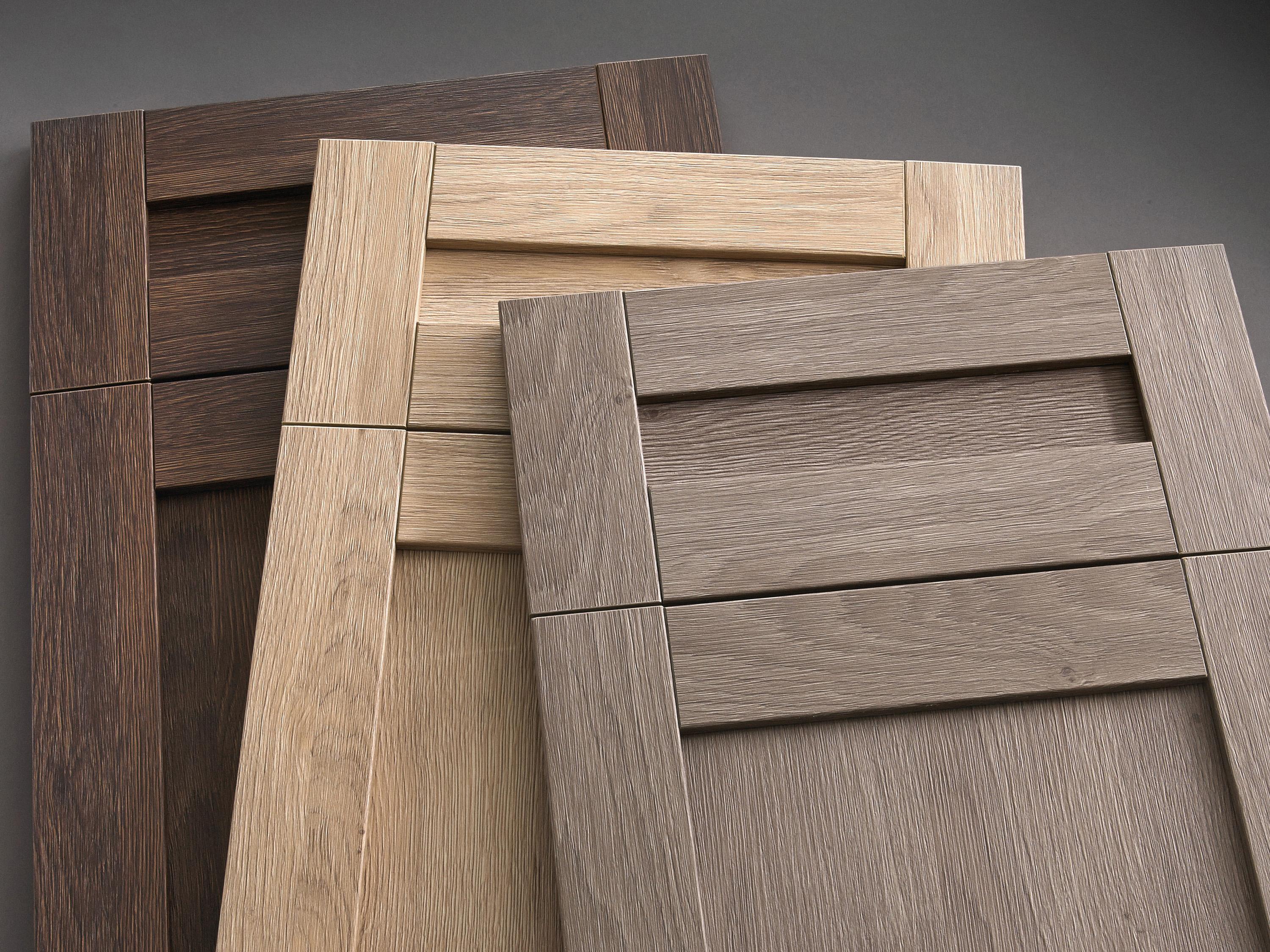 Northern-Contours-Textured-5-piece-Doors.jpg