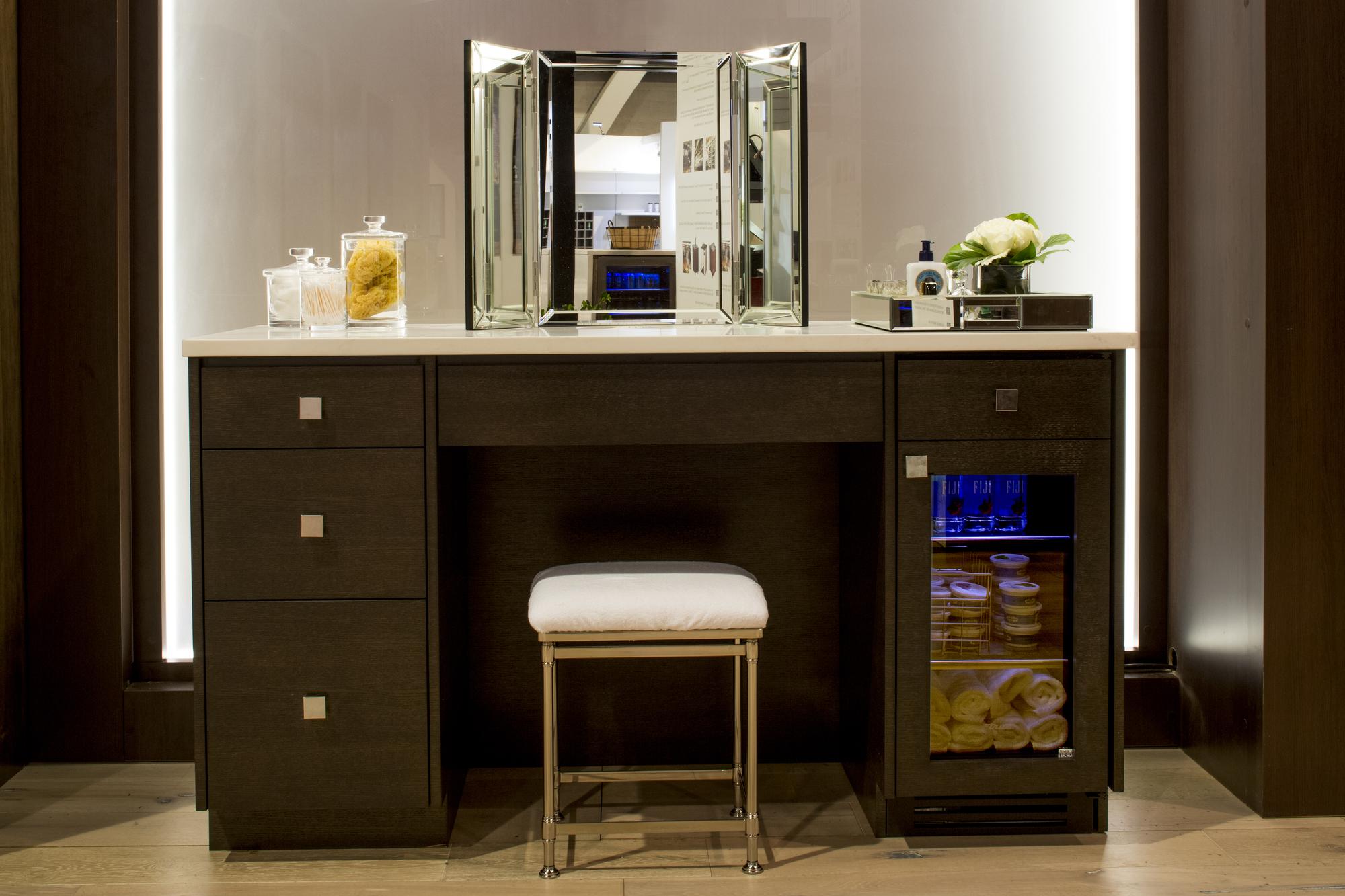 True-spa-makeup-refrigerator.jpg