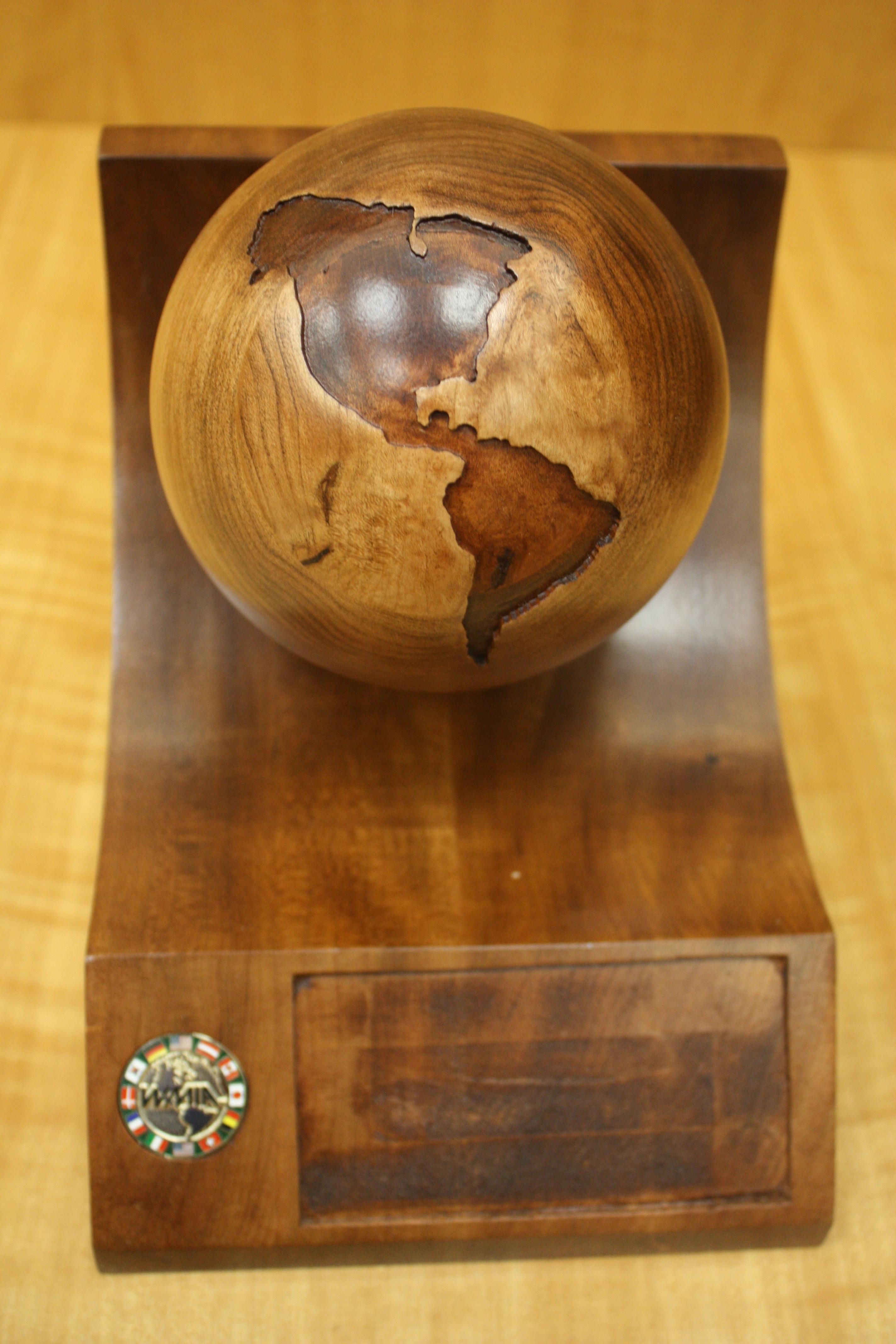 Wooden-Globe-Award-3.jpg