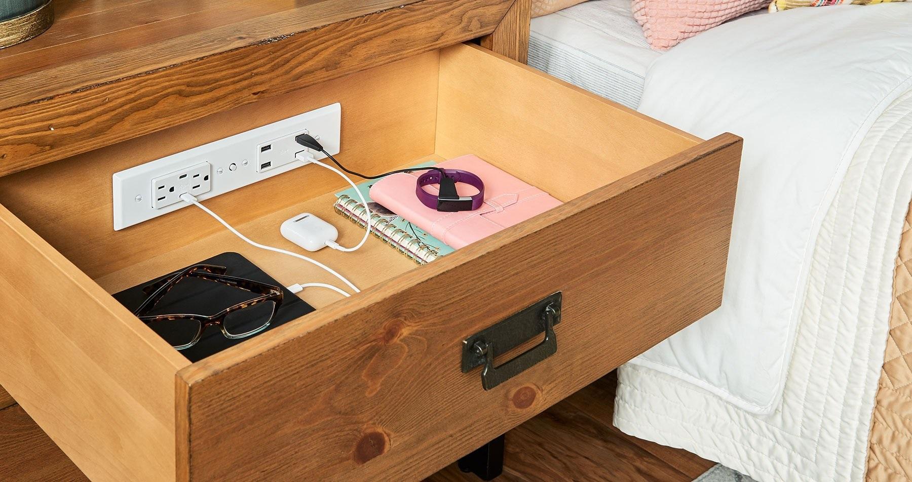 docking-drawer-bladeduo-power-delivery.jpg