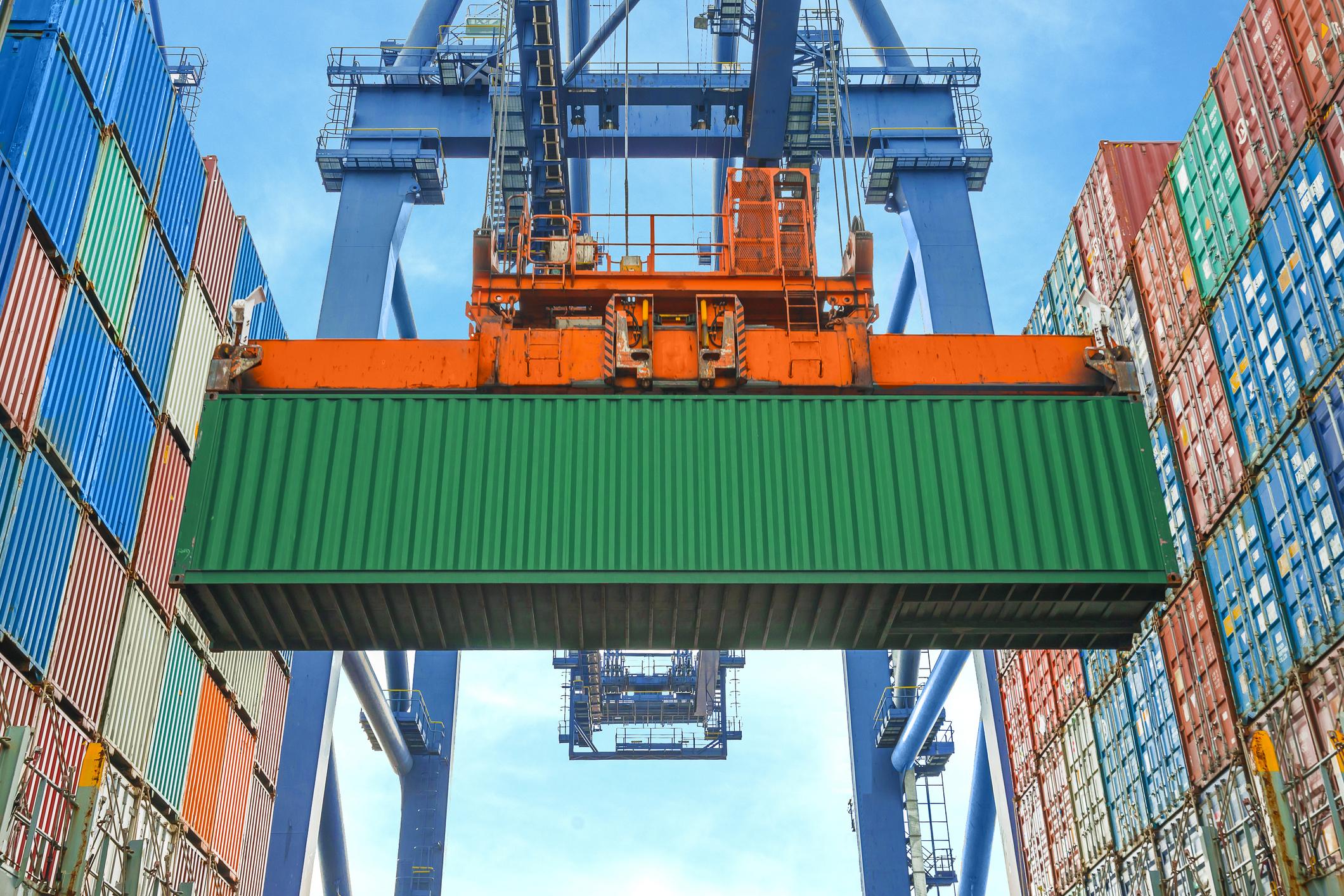 freight_on_acrane.jpg