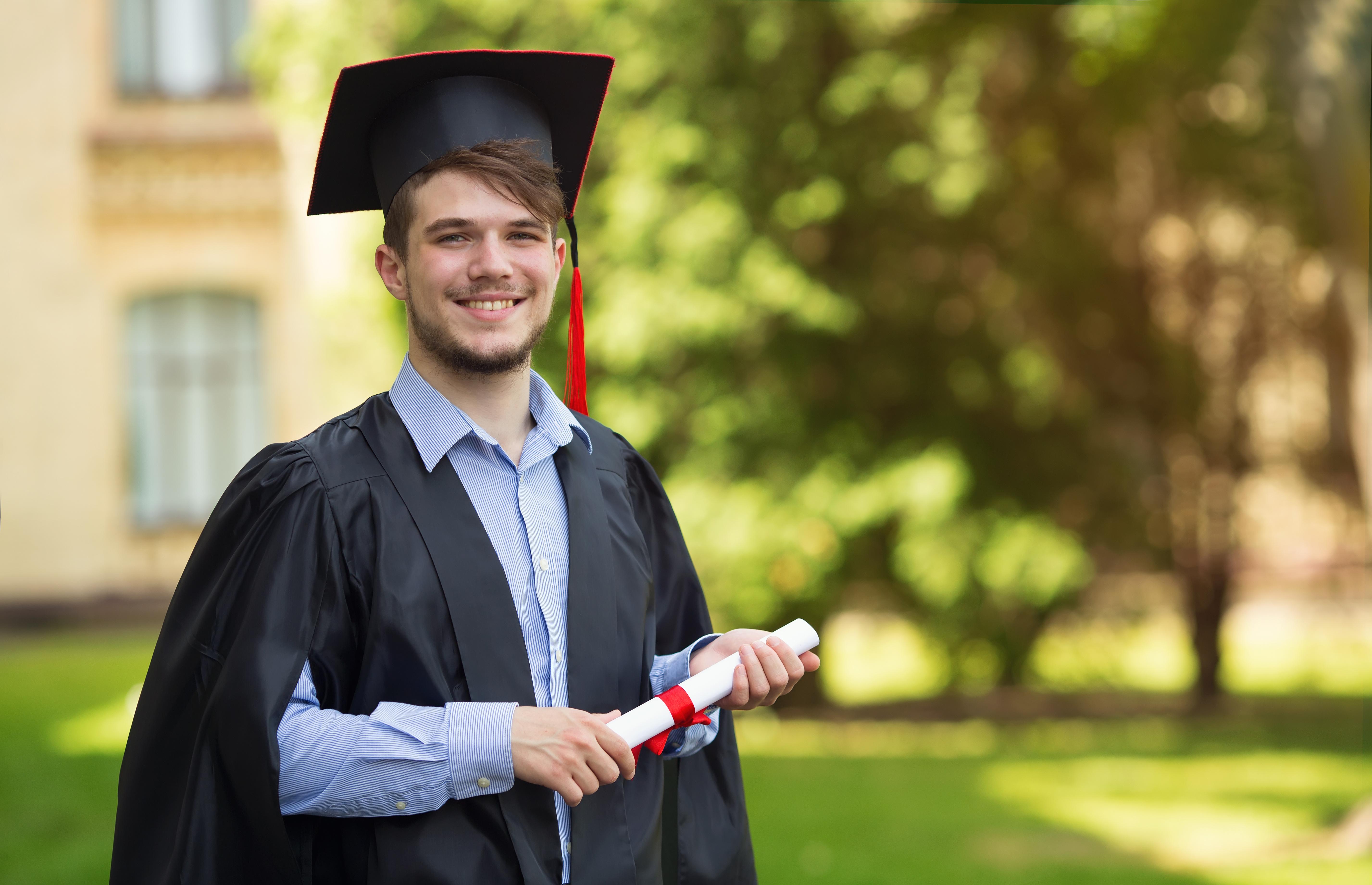 graduate-adobestock_175025393.jpeg