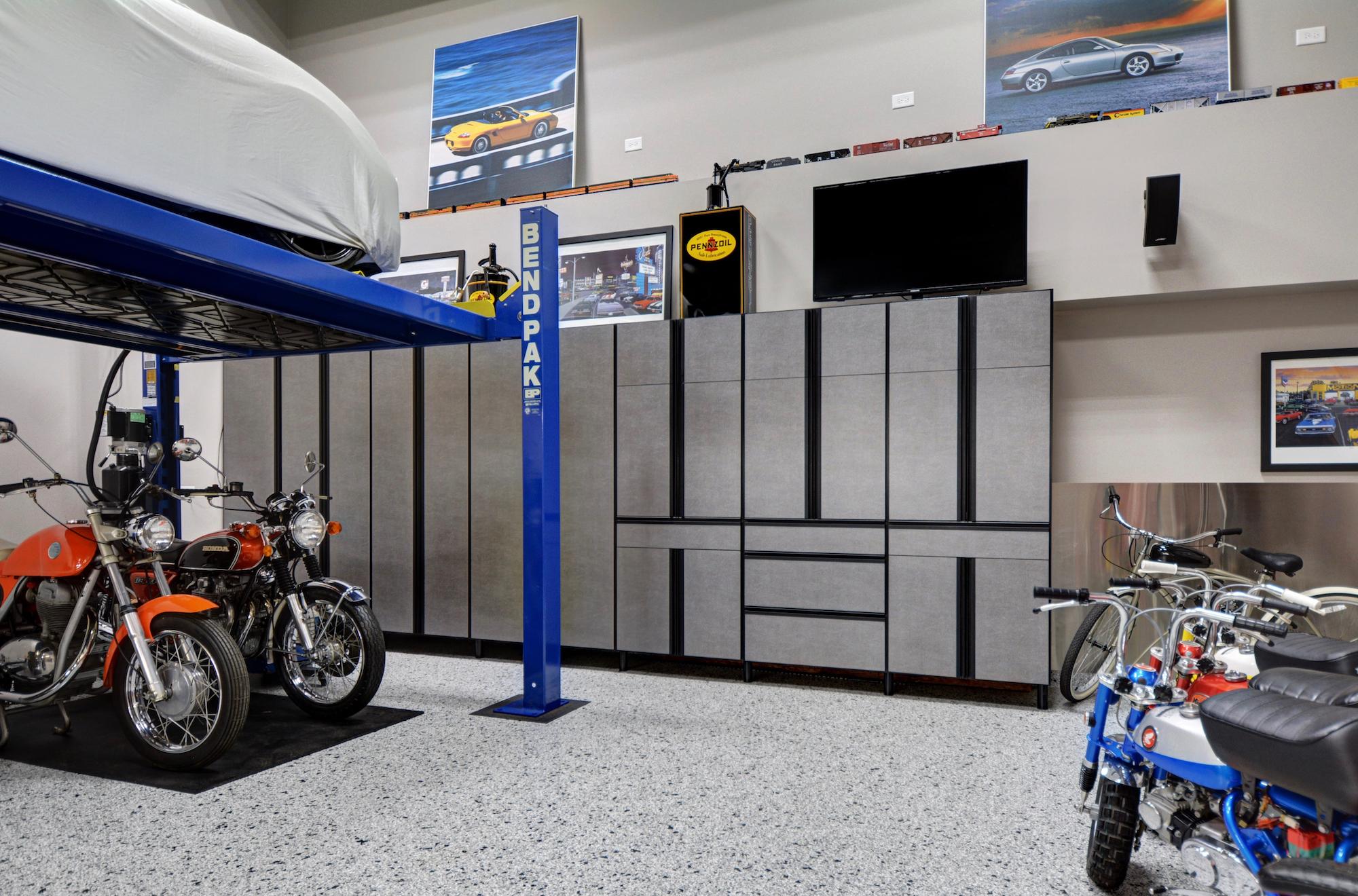 id15-bill_curran-closetorganizingsystems-bikecarbuildersgarage2.jpg