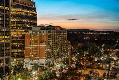 sheraton_suites_calgary.jpg