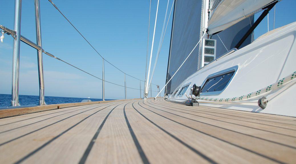 teak-on-a-boat-1038x576.jpg