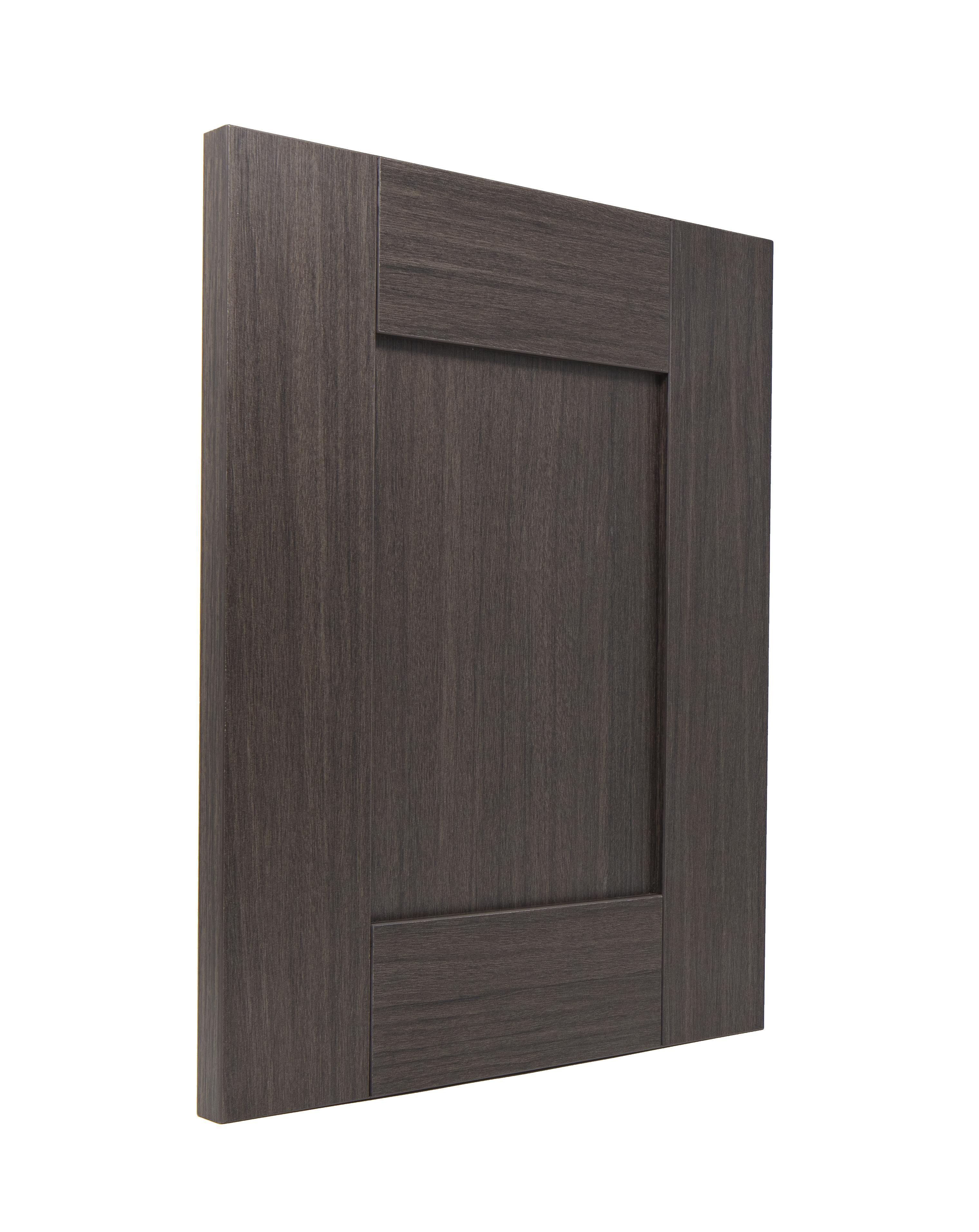 wilsonart_coordinated_surfaces_dering_forest_door_2_1.jpg