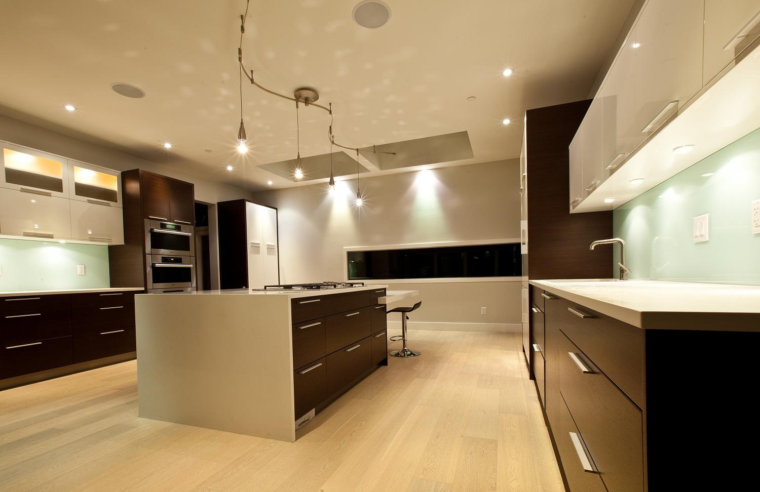 2015 wood diamond awards-kitchen euro (16).jpg